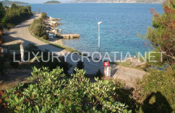 /c_images/thumb_2828200_1_Land-for-sale-on-seafront-Racisce-Korcula.jpg