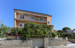 /c_images/thumb_2039855_4_PERISKA_KASTELA_16114e6da043.jpg