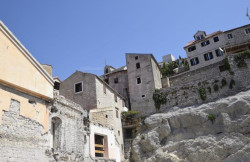 /c_images/thumb_2399133_1_10.-Kamena_kuca_Sibenik_centar-950x713.jpg