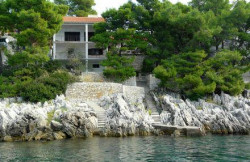 /c_images/thumb_2518400_1_683c3_Apartmani_Andrijic_korcula_brna_apartments_alen_07.jpg