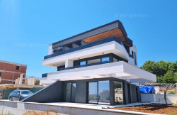 /c_images/thumb_2799141_2_1721238845_krk_moderan_apartman_u_novogradnji_prodaja_08.jpg