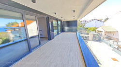 /c_images/thumb_2820033_3_a_moderno_projektiran_penthouse_s_pogledom_na_more_i_baz.jpg