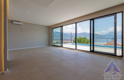 /c_images/thumb_2824589_3_villa-with-pool-for-sale-adriastone.com_3.jpg