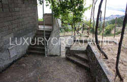 /c_images/thumb_2827646_2_Unfinished-house-for-sale-Podstrana-Split-5.jpg