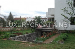 /c_images/thumb_2827710_2_KRK-HOUSE-FOR-SALE.jpg