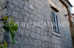 /c_images/thumb_2827741_2_Sea-view-stone-house-for-sale-Kastel-Sucurac-Split-4.jpg