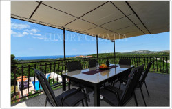 /c_images/thumb_2827754_1_SEAVIEW-VILLA-FOR-SALE-PRIMO-C5-A0TEN-11.jpg