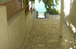/c_images/thumb_2827770_2_Seafront-House-in-the-Trogir-Riviera-210.jpg