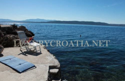 /c_images/thumb_2827775_3_Waterfront-house-for-sale-near-Makarska-15.jpg