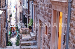 /c_images/thumb_2827863_1_tional-stone-house-for-sale-Dubrovnik-Croatia-10-Kopiraj.jpg