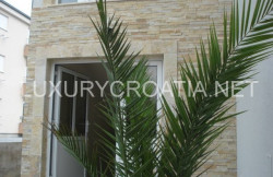 /c_images/thumb_2828102_1_House-for-sale-near-sea-Turanj-Zadar-area.jpg