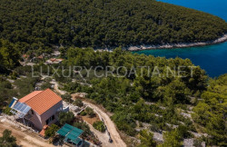 /c_images/thumb_2828115_1_House-by-the-sea-for-sale-island-Korcula-8.jpg