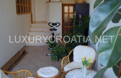 /c_images/thumb_2828122_1_GREAT-LOCATION-House-for-sale-in-Dubrovnik-3.jpg