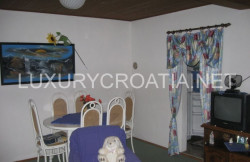 /c_images/thumb_2828140_2_eaview-house-with-3-apartments-for-sale-Klek-Dubrovnik-8.jpg