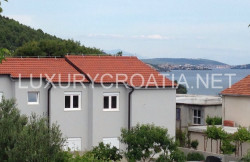 /c_images/thumb_2828150_1_Seaview-house-for-sale-Marina-Trogir.jpg