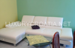 /c_images/thumb_2828154_2_Apartment-for-sale-island-of-Krk-Kvarner-3.jpg
