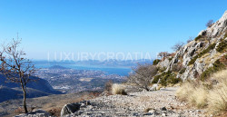 /c_images/thumb_2828197_2_novated-stone-house-for-sale-with-sea-view-Split-area-17.jpg