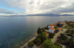 /c_images/thumb_2828225_1_Big-beachfront-house-for-sale-Sutivam-island-Brac-2.jpg