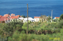 /c_images/thumb_2828239_1_ng-land-with-a-fantastic-sea-view-in-Omis-area-for-sale0.jpg