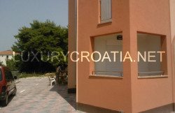 /c_images/thumb_2828267_2_Apartment-for-sale-on-Ciovo-100-meters-from-the-sea0.jpg