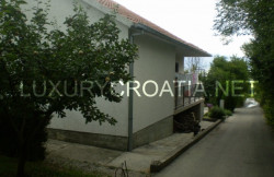 /c_images/thumb_2828279_4_Contry-house-with-land-for-sale-in-Sinj-area2.jpg