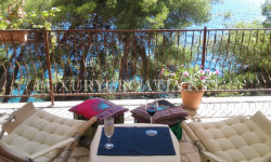 /c_images/thumb_2828291_2_Seafront-house-for-sale-Korcula-South-3.jpeg