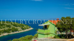 /c_images/thumb_2828346_2_maslinik-kuca-veloj-luci-slika-86820955.jpg