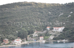 /c_images/thumb_2828435_4_Seaview-house-in-a-small-bay-Rogacic-Vis-4.jpg
