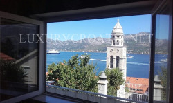 /c_images/thumb_2828456_1_Modern-house-with-magnificent-panoramic-view-Korcula-4.jpg