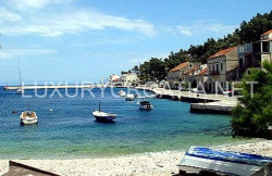/c_images/thumb_2829616_1_Stone-house-in-a-row-for-sale-Korcula0.jpg