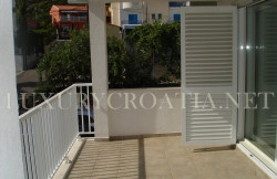 /c_images/thumb_2829700_4_House-for-sale-near-beach-Klek-Dubrovnik-area-5.jpg