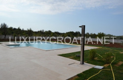 /c_images/thumb_2829714_2_Villa-with-pool-for-sale-Vodnjan-Istria.jpg