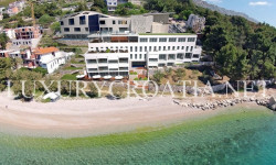 /c_images/thumb_2829748_1_Beachfront-hotel-for-sale-in-development-Omis-area-5.jpg