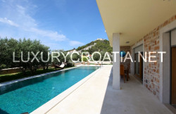 /c_images/thumb_2829777_3_Villa-in-mediterranean-style-for-rent-Hvar-10.jpg