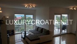 /c_images/thumb_2829781_4_Seaview-Apartment-Near-Trogir-for-sale1.resized.jpg