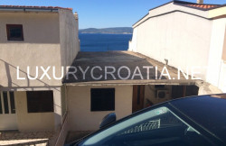 /c_images/thumb_2829796_2_House-with-a-sea-view-in-Pisak-Makarska-for-sale0.jpg