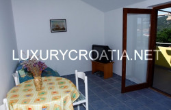 /c_images/thumb_2829807_2_7-apartment-house-for-sale-Pasman-island-Zadar-area-8.jpg