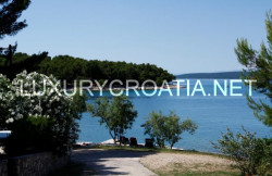 /c_images/thumb_2829807_4_7-apartment-house-for-sale-Pasman-island-Zadar-area-10.jpg