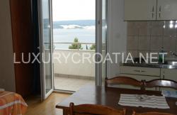 /c_images/thumb_2829822_3_Villa-with-sea-view-for-sale-Ruskamen-Omis-riviera-8.jpg