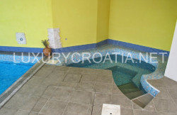 /c_images/thumb_2829844_2_Villa-with-panoramic-seaview-and-pool-for-sale-Opatija50.jpg