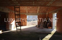 /c_images/thumb_2829852_3_Unfinished-house-for-sale-near-Pazin-Istria-7.jpg