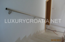 /c_images/thumb_2829854_1_Apartment-with-sea-view-for-sale-Supetar-island-Brac-10.jpg