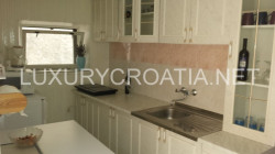 /c_images/thumb_2831059_2_Apartment-in-stone-house-for-sale-Stari-Grad-Hvar1.jpg