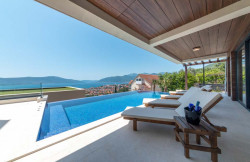 /c_images/thumb_2834208_1_villa-sea-view-for-sale-adriastone.com_7.jpg