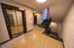 /c_images/thumb_2864386_4_1603711570_villa-riviera-groundfloor-elevator-compressor.jpg