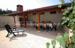 /c_images/thumb_2868679_1_Villa-in-Supetar-Bra-C4-8D-8.jpg