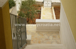 /c_images/thumb_2868679_3_Villa-in-Supetar-Bra-C4-8D-20.jpg