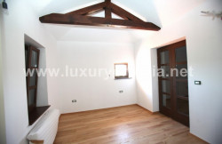 /c_images/thumb_2868682_2_Premium-Luxury-Istrian-Villa-8-19.jpg