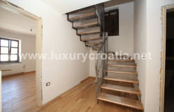 /c_images/thumb_2868682_4_Premium-Luxury-Istrian-Villa-8-17.jpg