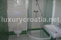 /c_images/thumb_2868740_2_Villa-with-a-Pool-Kastelir-Istria-10.jpg